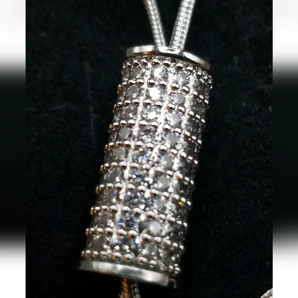 Yozone Women's Four-Leaf Clover Crystal  Pendant Necklace Silver Tone - Picture 4 of 8